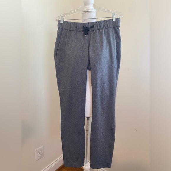 Lululemon On The Fly Pant' in Heathered Black Size 6 - Picture 9 of 10